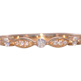 The Qua: Yellow Gold Natural Diamond Station Ring