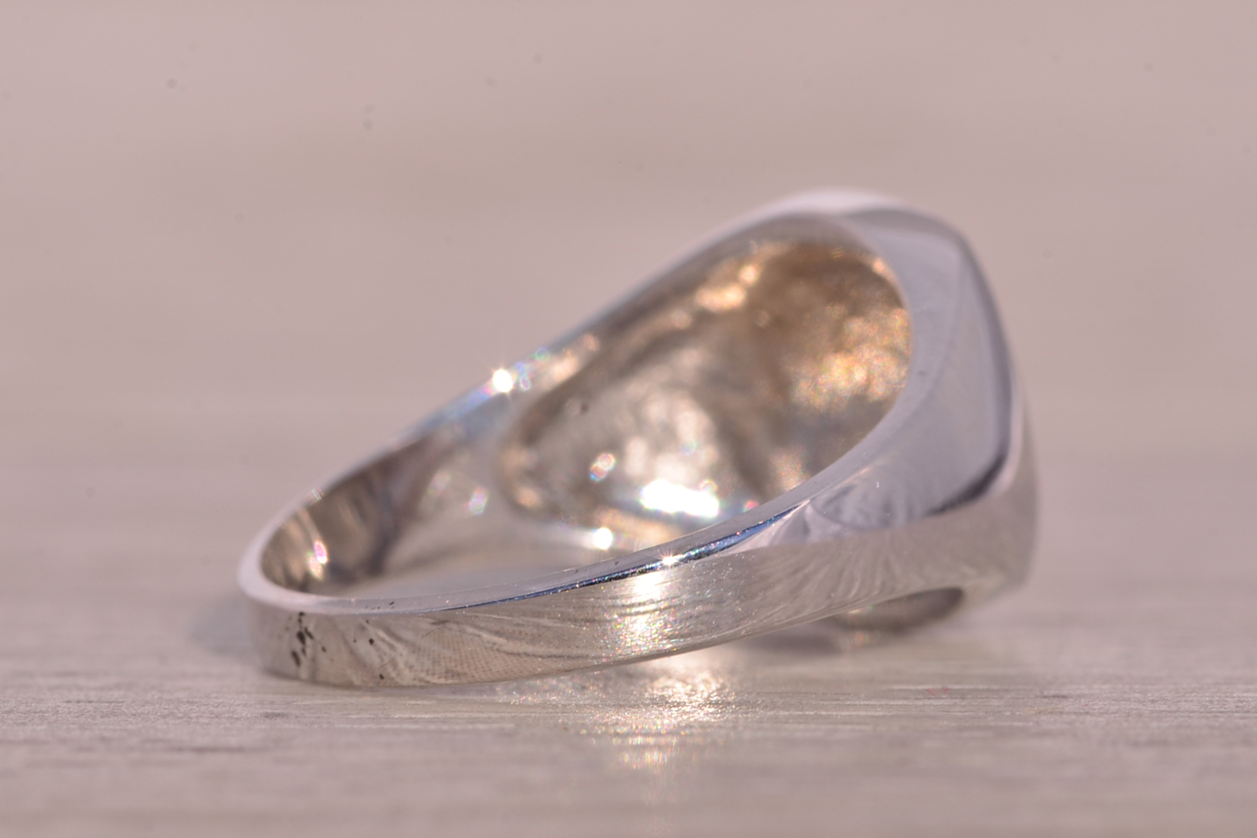 SOLD - The Dress: Signet Ring in White Gold - Image 5