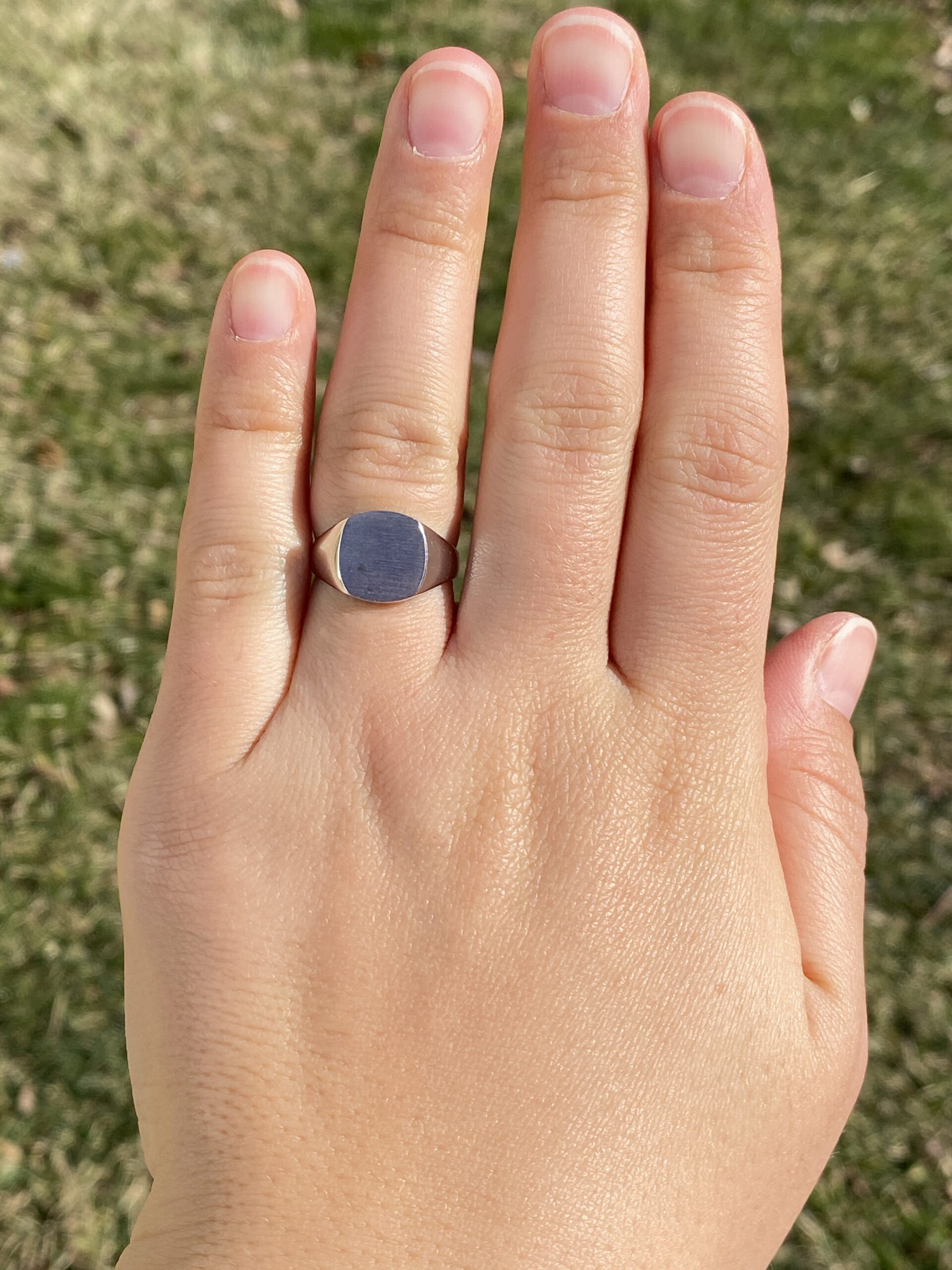 SOLD - The Dress: Signet Ring in White Gold - Image 8