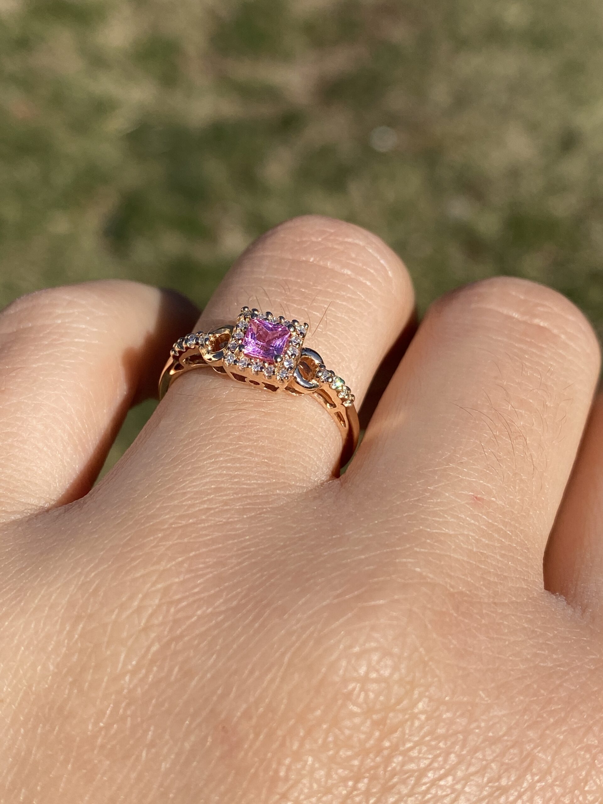 The Panther: Vivid Pink Sapphire and Natural Diamond Ring - Image 10