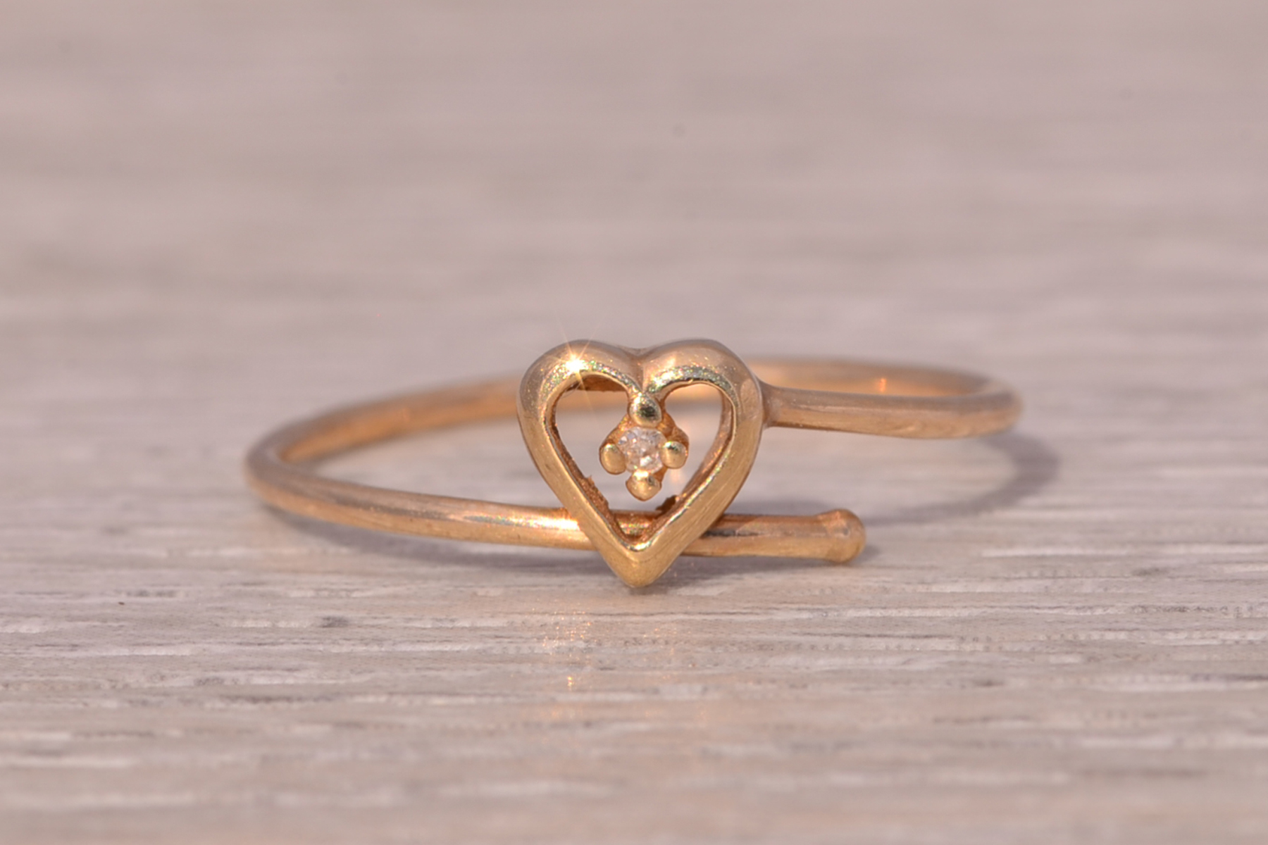 The Celestial Heart: Adjustable Diamond Heart Ring in Yellow Gold - Image 2