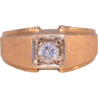 The Classic Brilliance: Natural Diamond Ring in Yellow Gold