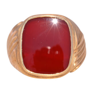 The Ember Stone: Carnelian Signet Ring in Yellow Gold