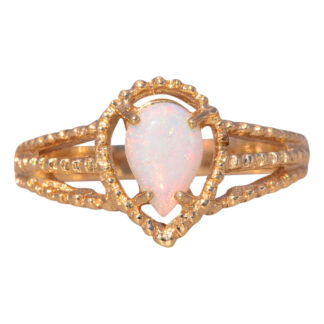 The Opal Elegance: Australian Opal Ring in Yellow Gold