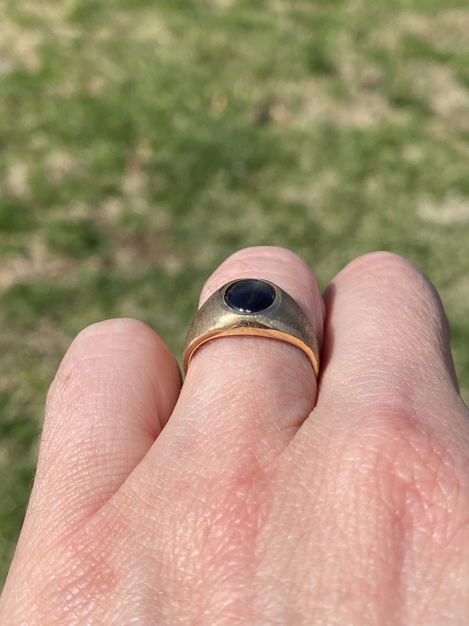 SOLD - The Classic Star: Black Star Sapphire Ring in Yellow Gold - Image 9