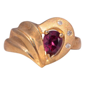 The Red Heart: Tourmaline and Natural Diamond Ring in Yellow Gold