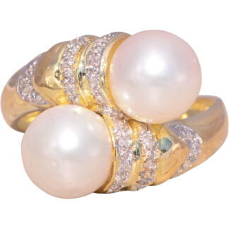 The Akoya Pearl Duo: Akoya Pearls and Natural Diamond Ring in Yellow Gold