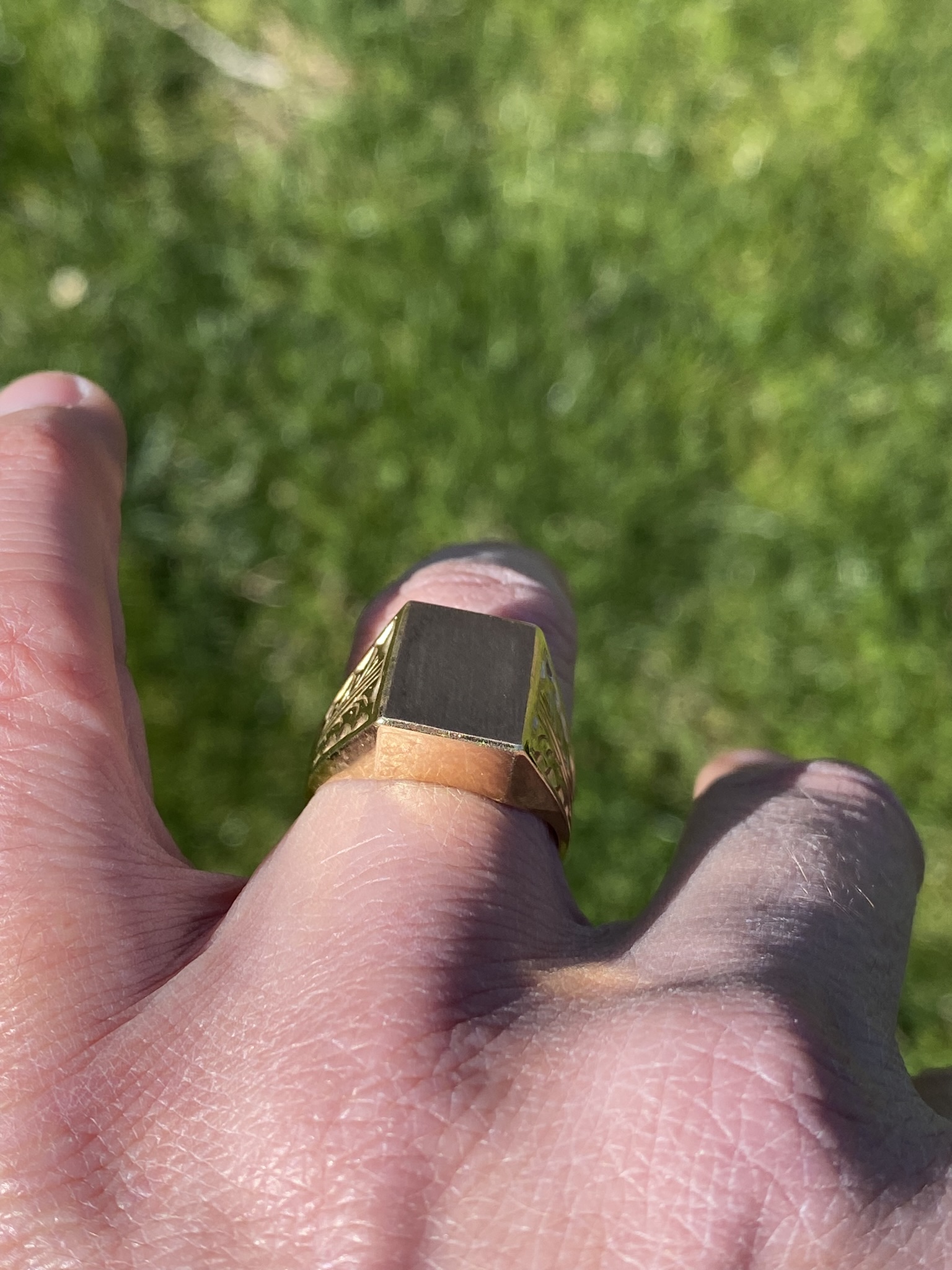 The Classic Signet: Yellow Gold Signet Ring with Hand-Engraved Sides - Image 9