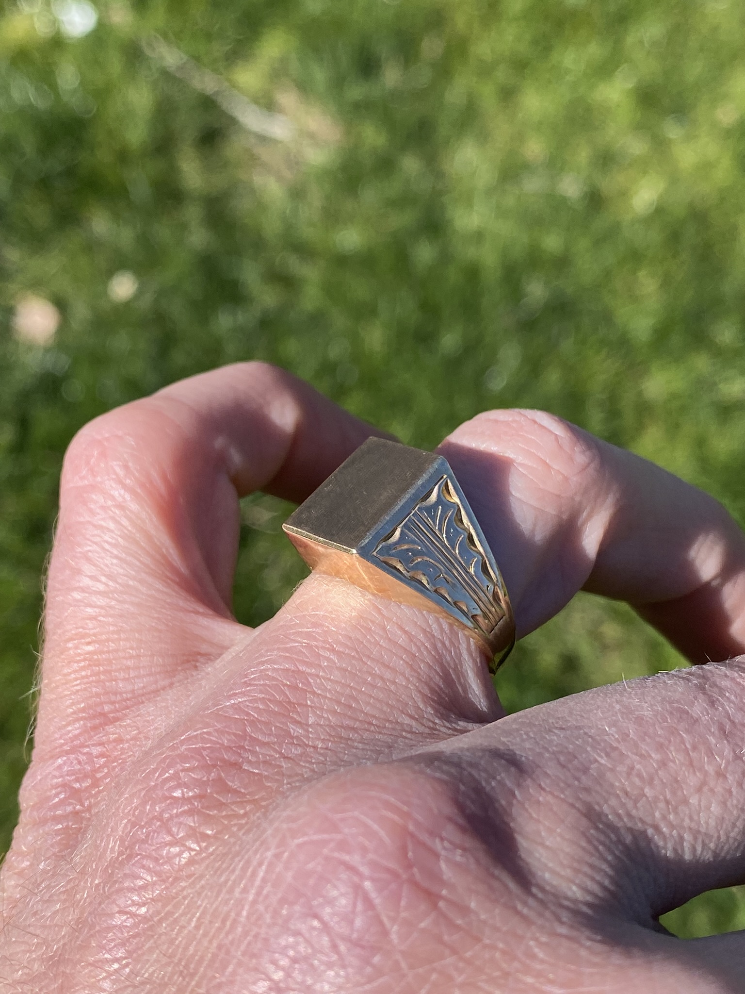 The Classic Signet: Yellow Gold Signet Ring with Hand-Engraved Sides - Image 10