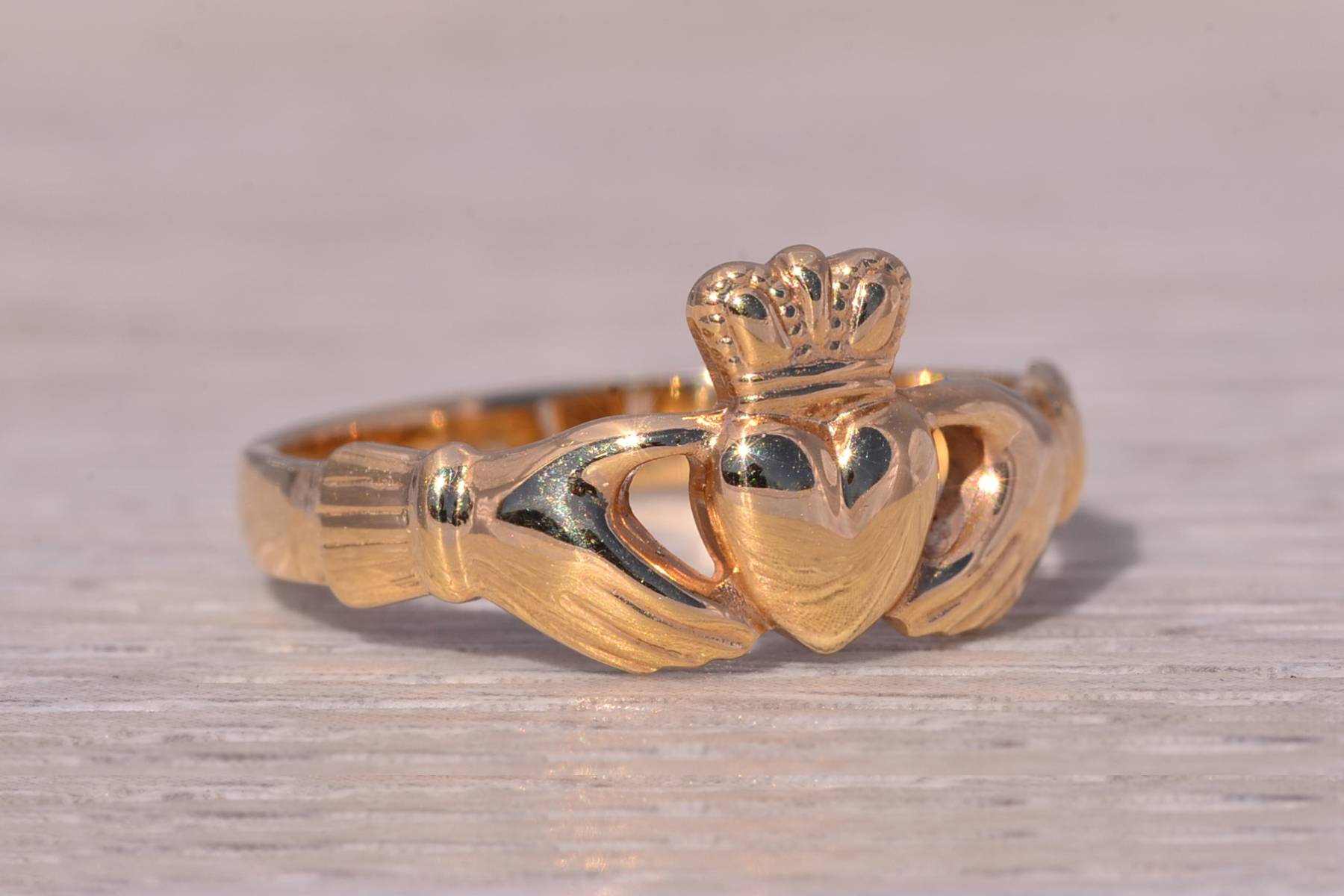 SOLD - The Solvar Claddagh: 14 Karat Yellow Gold Claddagh Ring - Image 6