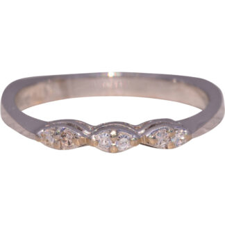 The Classic Elegance: Diamond Ring in 14 Karat White Gold