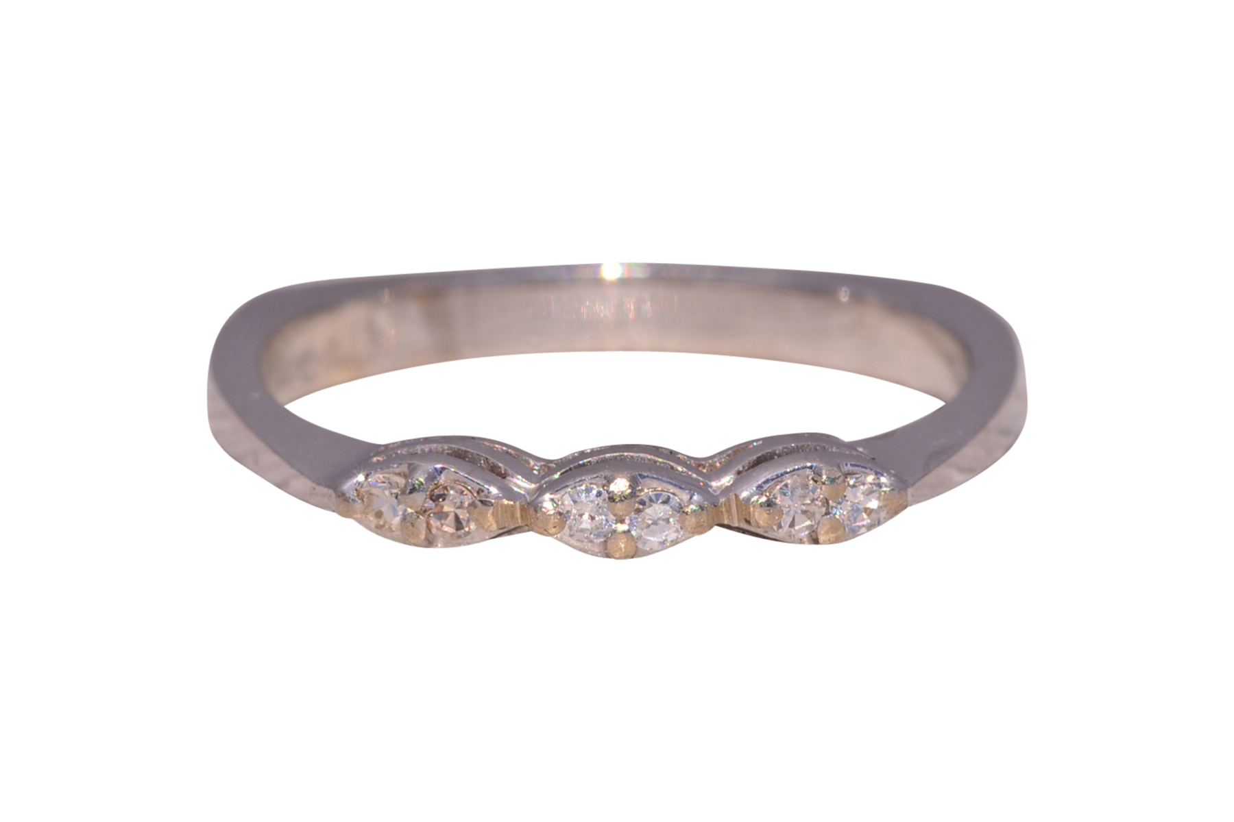 The Classic Elegance: Diamond Ring in 14 Karat White Gold