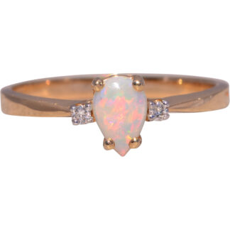The Opal Radiance: Australian Opal and Diamond Ring in Yellow Gold