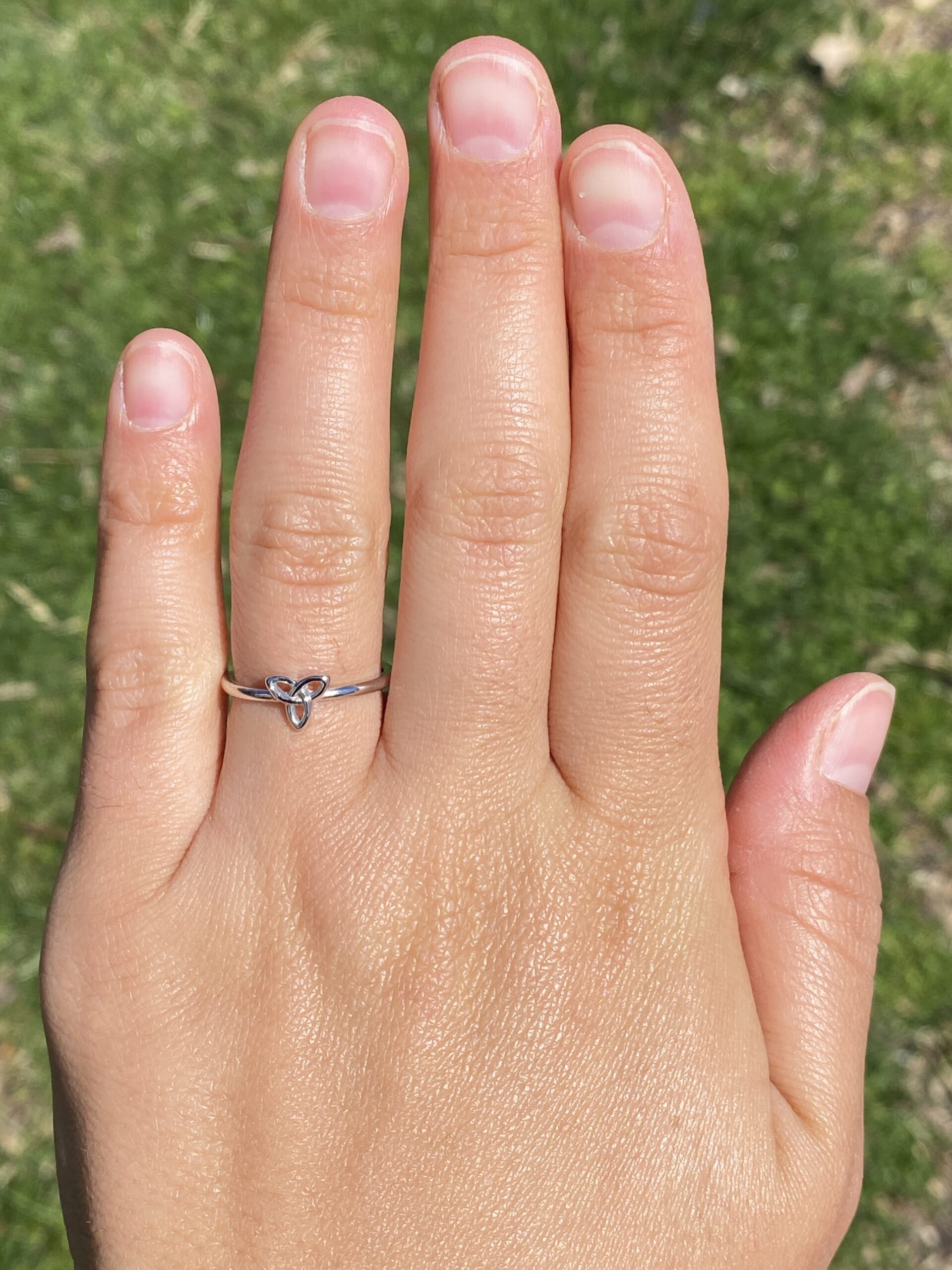The Celtic Knot: Irish Love Knot Ring in White Gold - Image 8