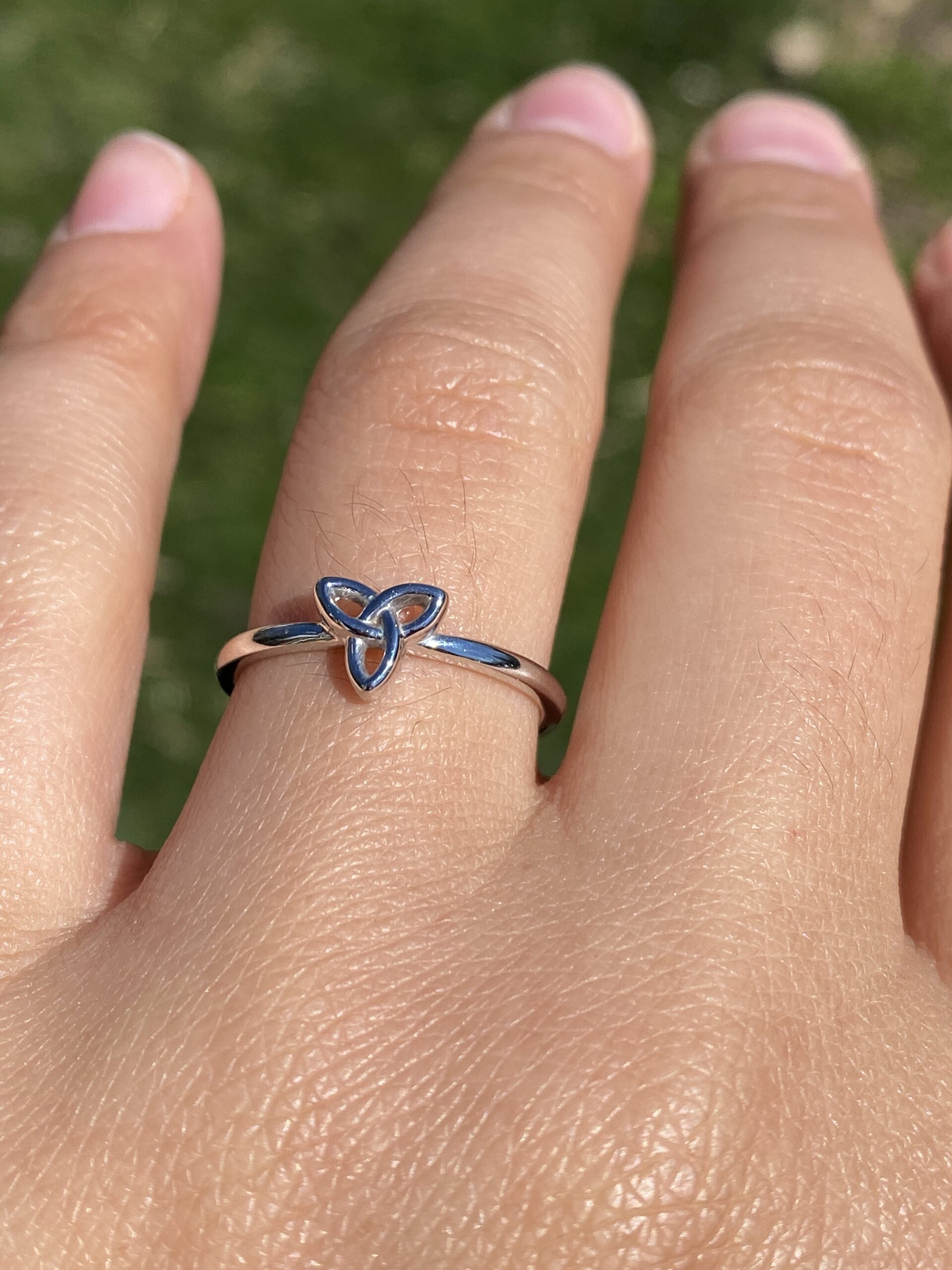 The Celtic Knot: Irish Love Knot Ring in White Gold - Image 10
