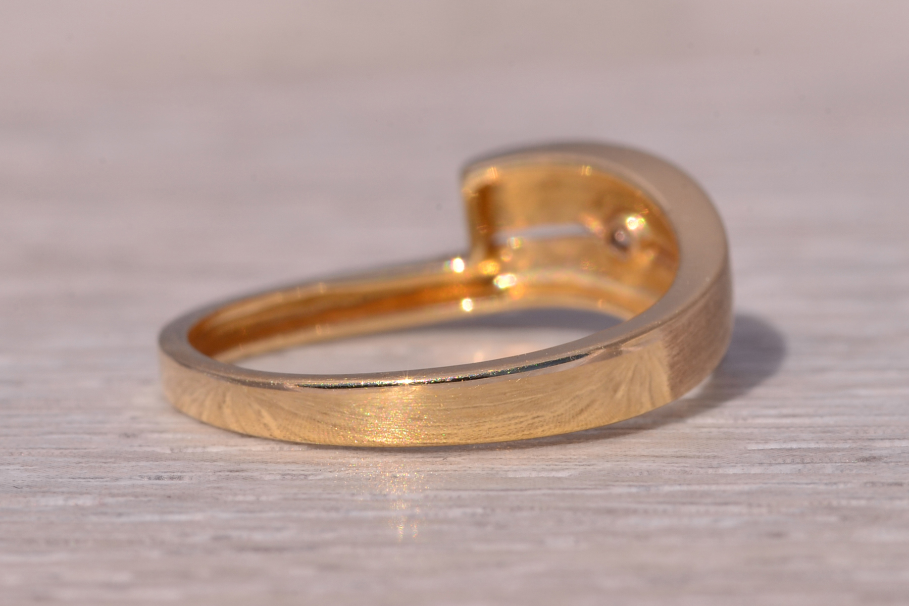 The Modern Harmony: Natural Diamond Band in Yellow Gold and White Gold - Image 3