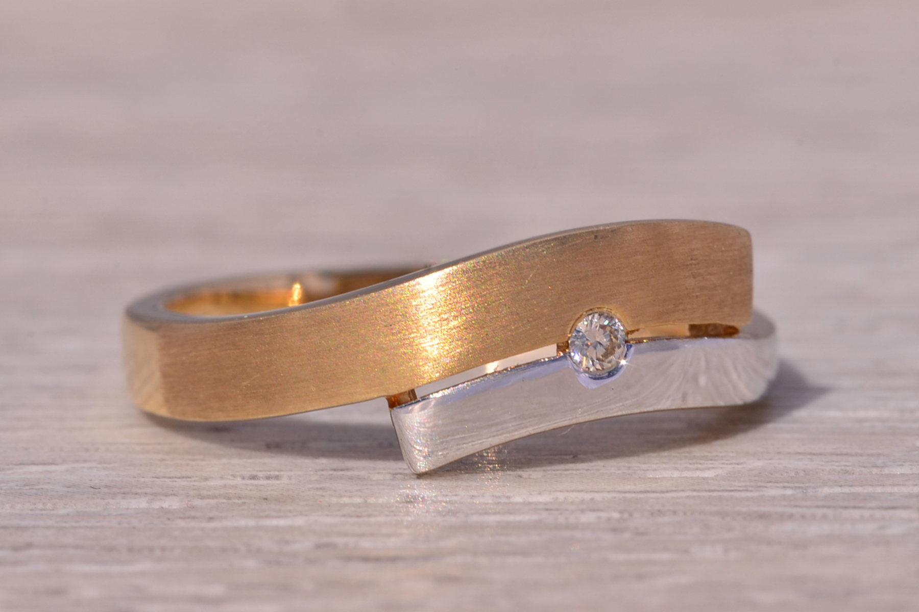The Modern Harmony: Natural Diamond Band in Yellow Gold and White Gold - Image 4