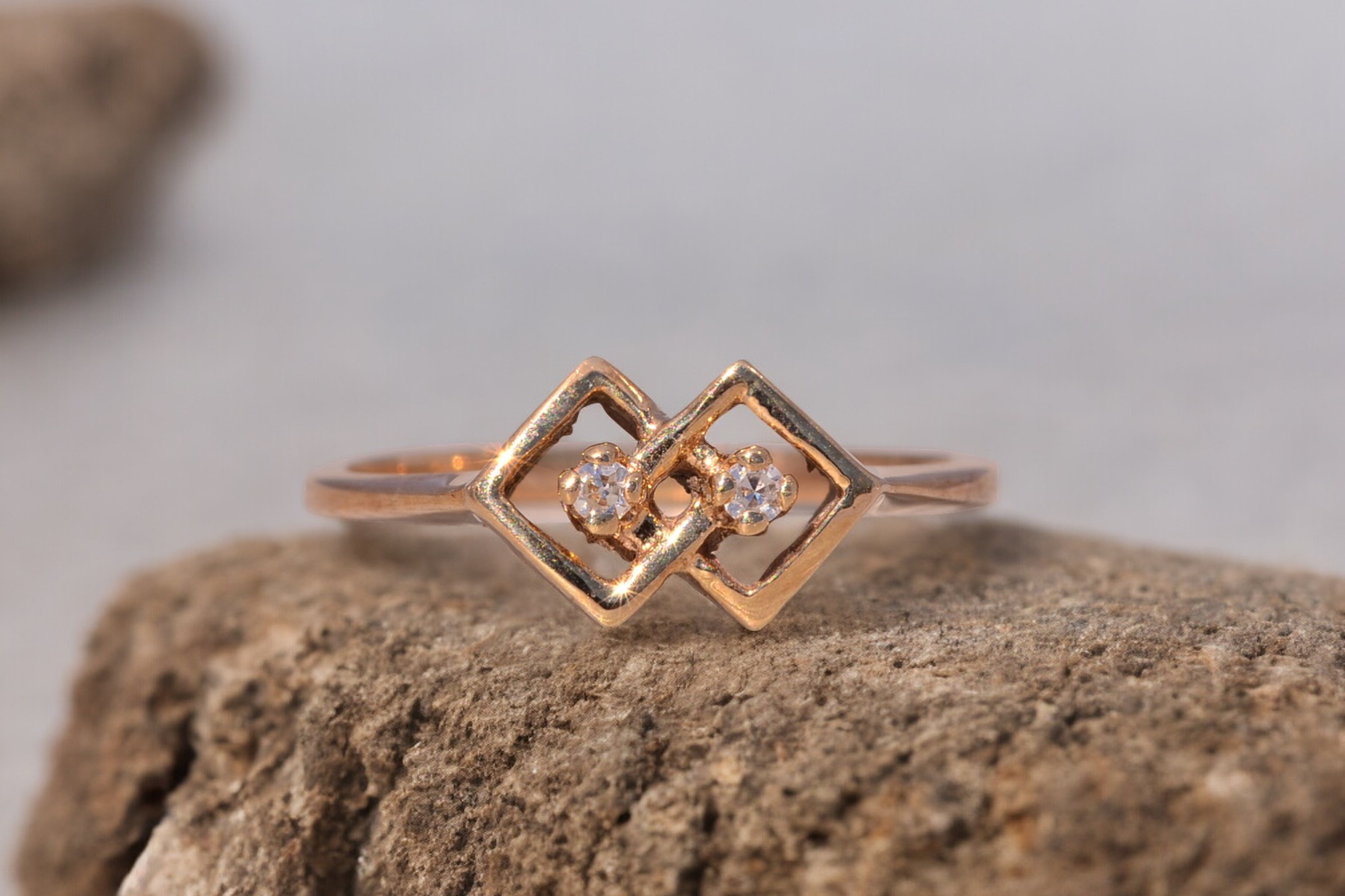 The Mid-Century Geometric: Natural Diamond Ring in Yellow Gold - Image 11