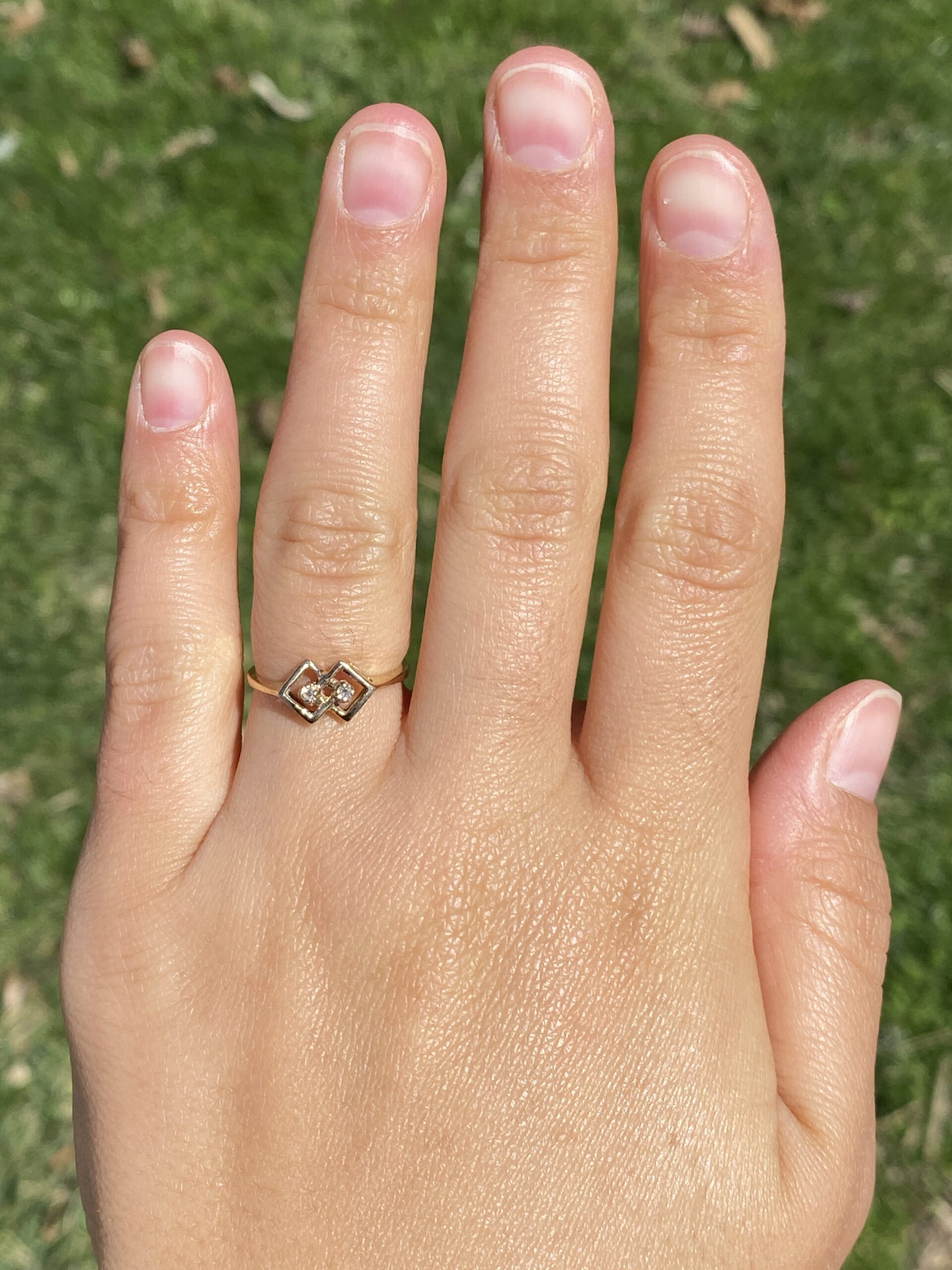 The Mid-Century Geometric: Natural Diamond Ring in Yellow Gold - Image 8