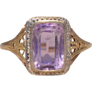 The Art Deco Amethyst: Amethyst Ring in Yellow Gold