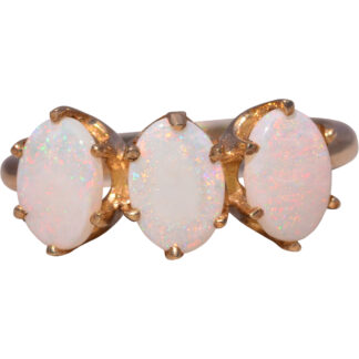 The Opal Majesty: Australian Opal Ring in Yellow Gold