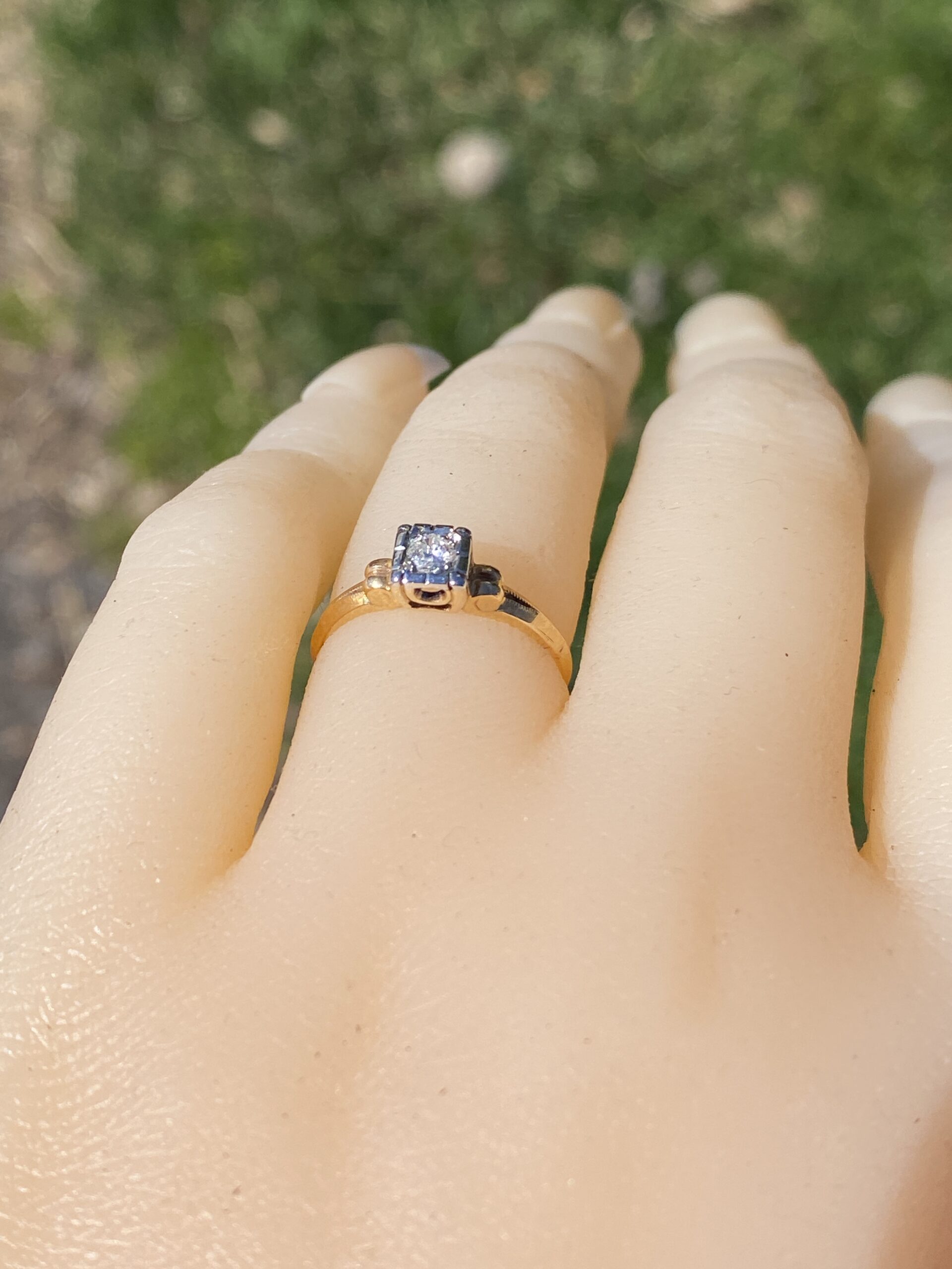The Deco Charm: Art Deco Natural Diamond Ring in Rose Gold - Image 10