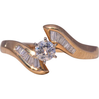 The Vintage Bypass Elegance: 1980's Original Natural Diamond Ring in Yellow Gold