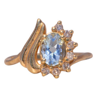 The Aquamarine Radiance: Aquamarine and Diamond Ring in 14 Karat Gold