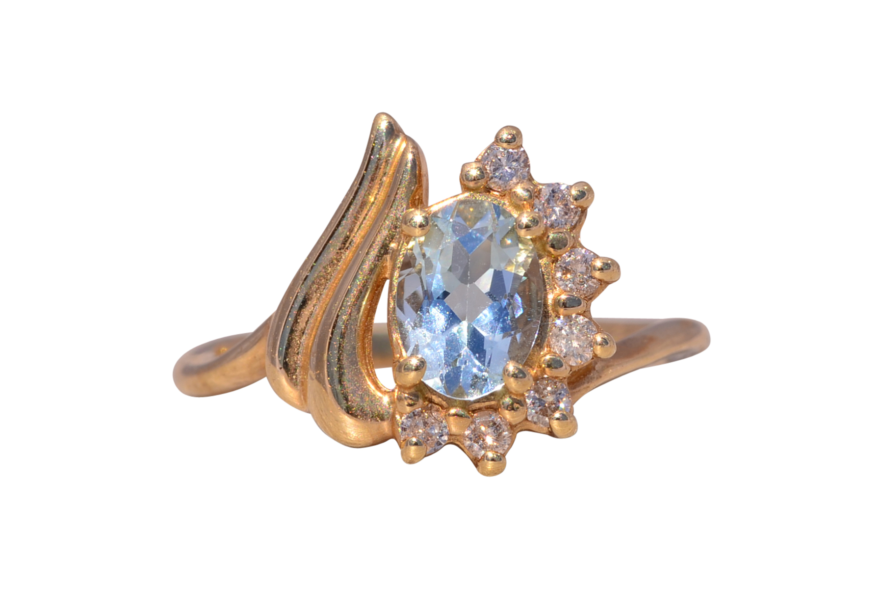 The Aquamarine Radiance: Aquamarine and Diamond Ring in 14 Karat Gold