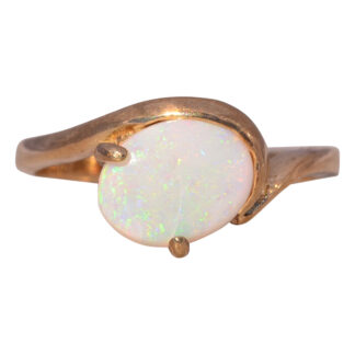 The Australian Beauty: Australian Opal Ring in Yellow Gold