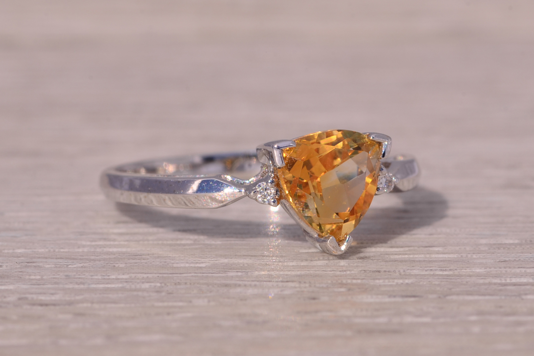 The Golden Radiance: Citrine and Diamond Ring in White Gold - Image 6
