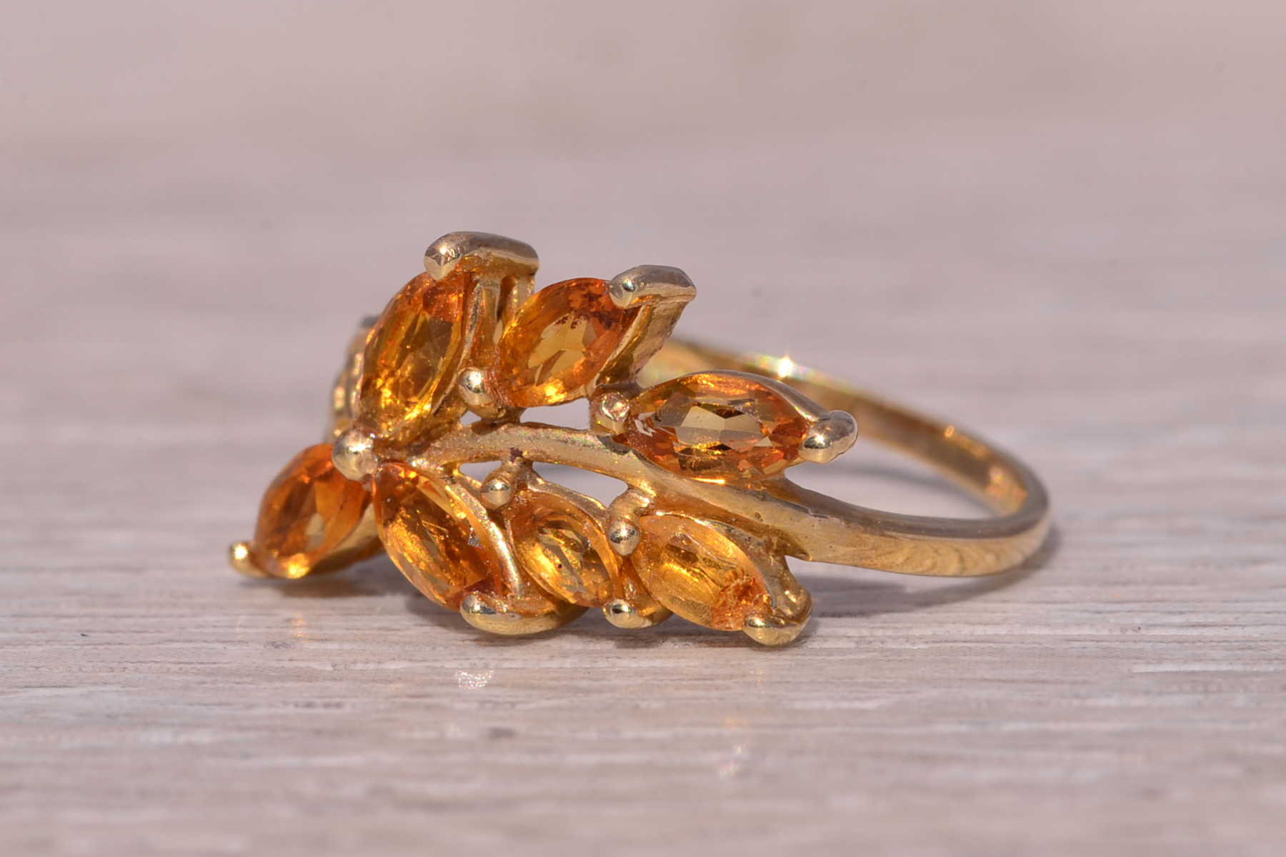 The Golden Leaf: Citrine Ring in Yellow Gold - Image 3