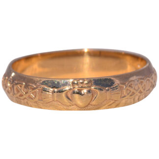 The Celtic Heart: Signed Sol D'or Claddagh Ring in Yellow Gold