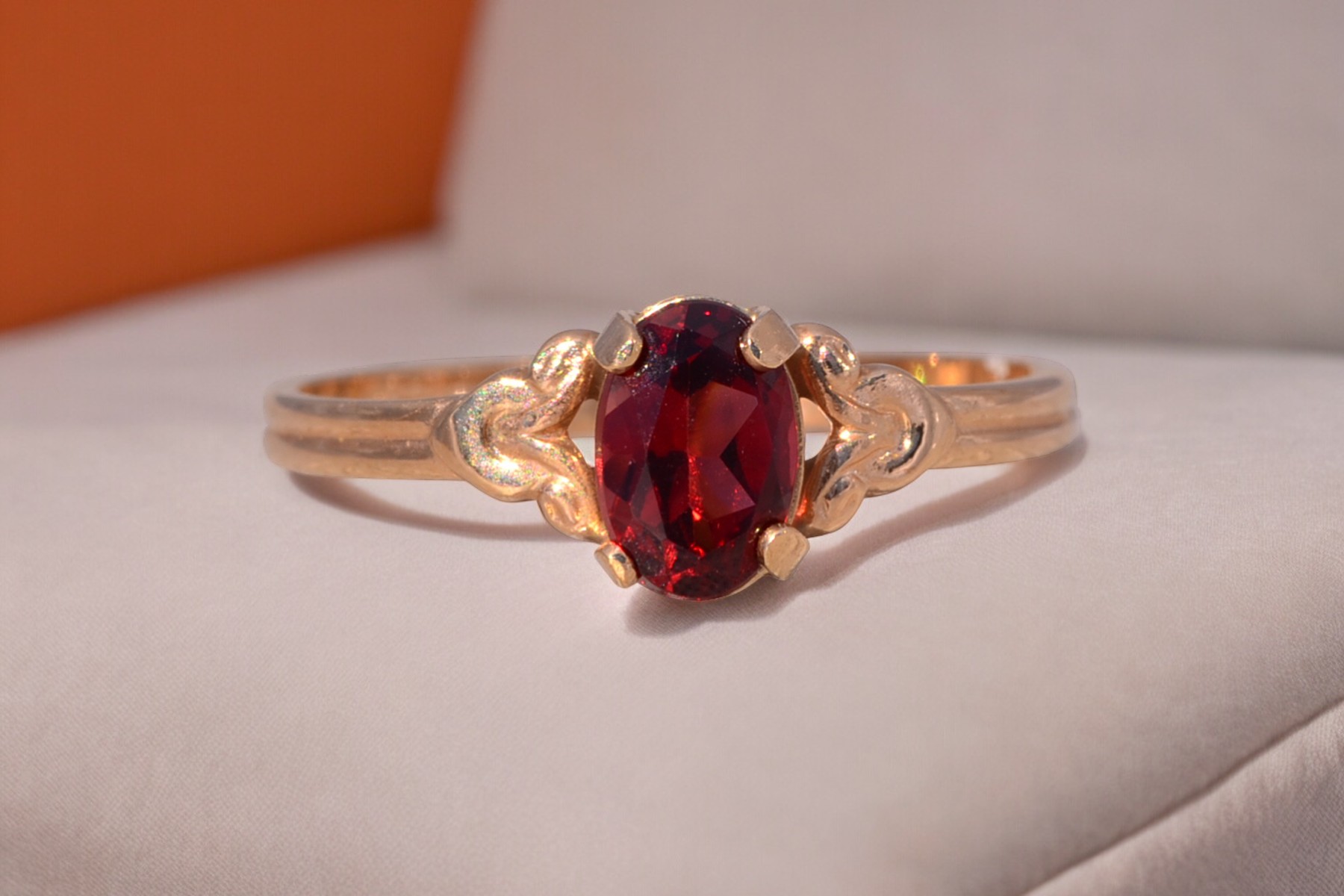 SOLD - The Scarlet Elegance: Garnet Ring in Yellow Gold - Image 11