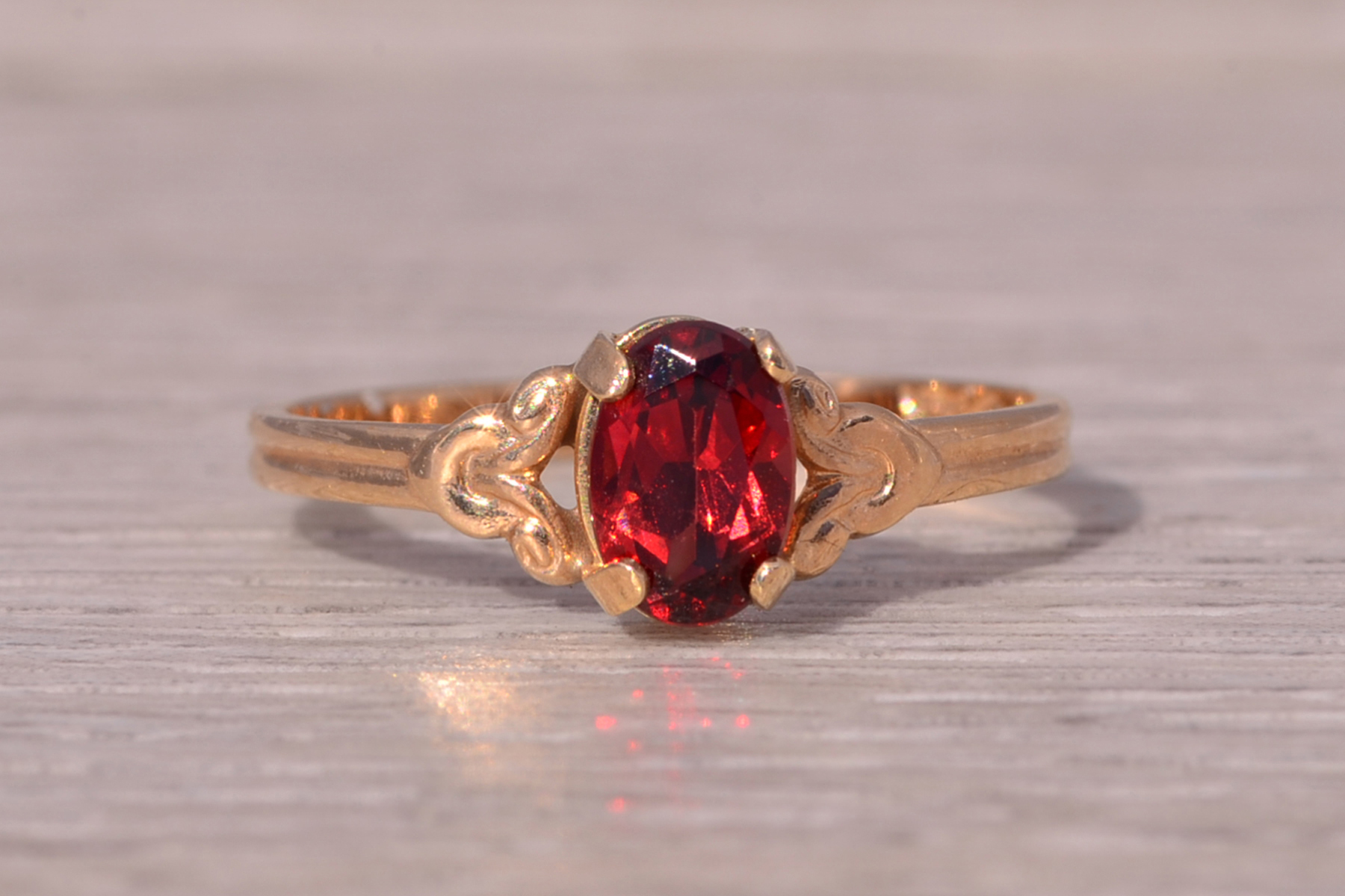 SOLD - The Scarlet Elegance: Garnet Ring in Yellow Gold - Image 6