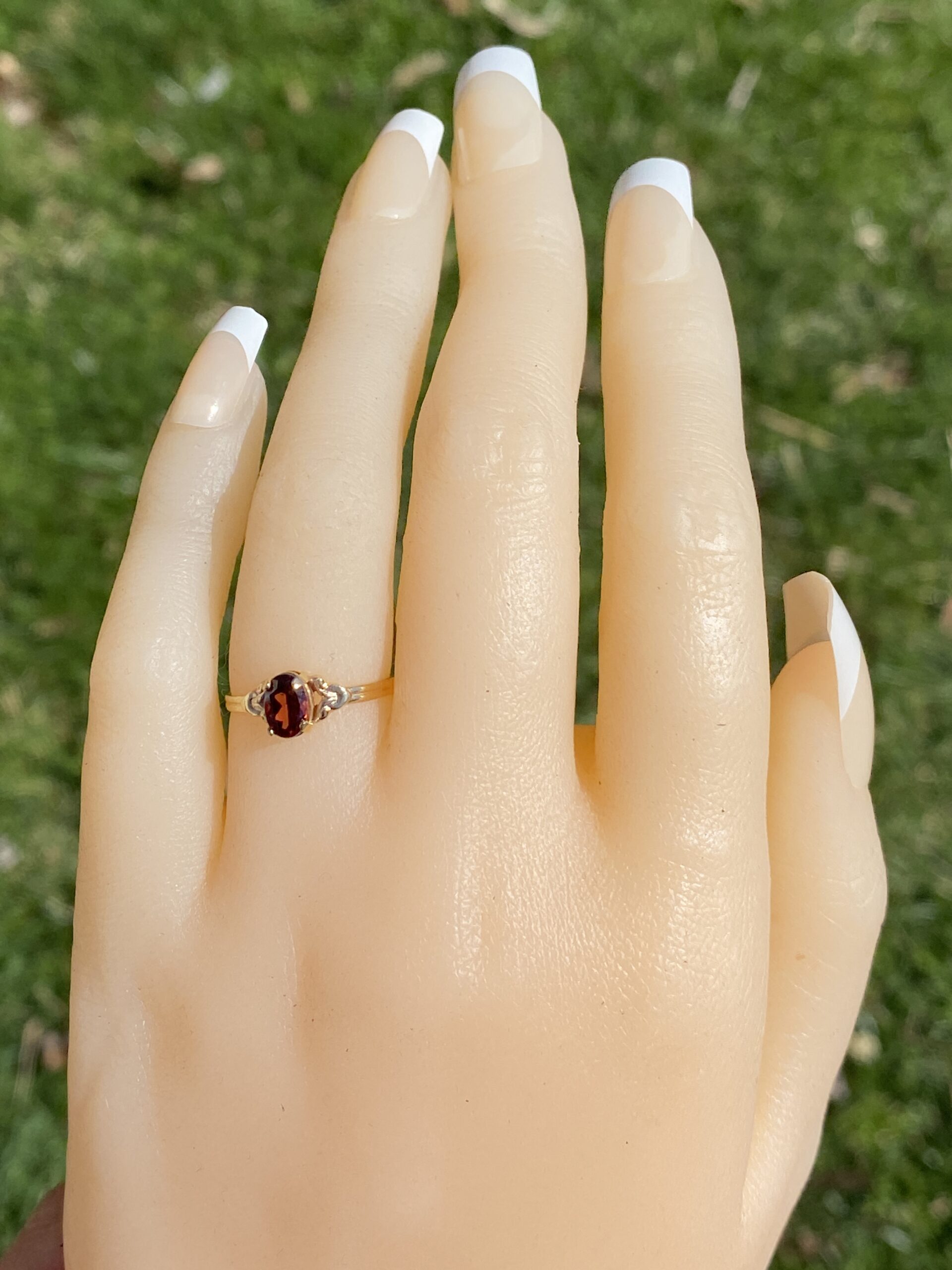 SOLD - The Scarlet Elegance: Garnet Ring in Yellow Gold - Image 8