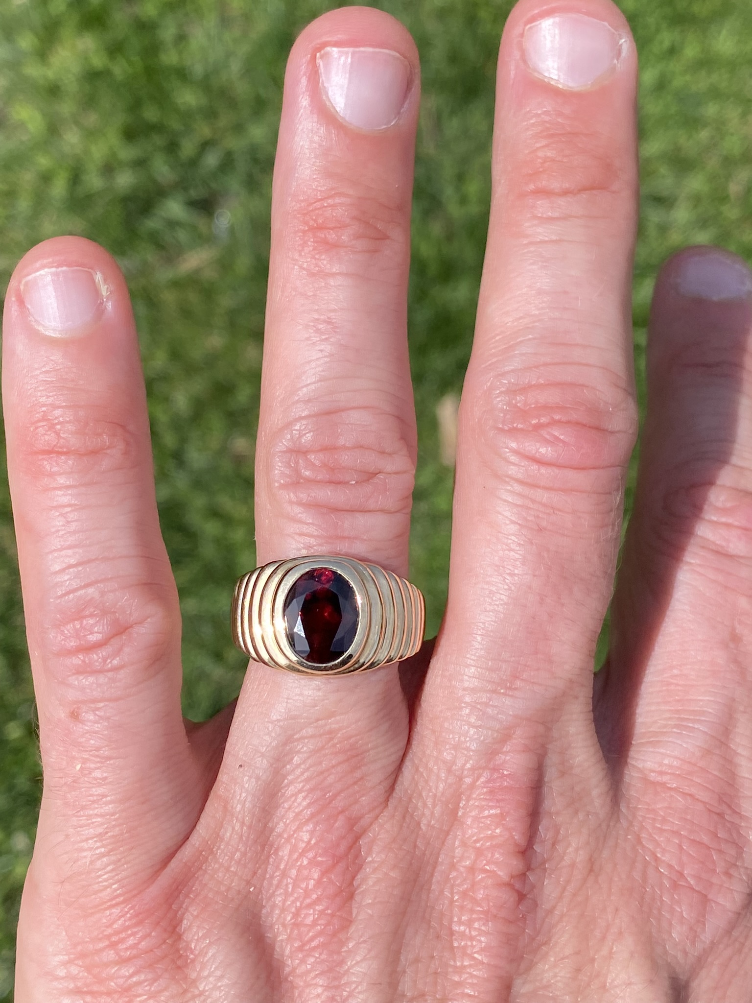 The Claret: Gentleman's Bezel Set Garnet Ring in Yellow Gold - Image 8