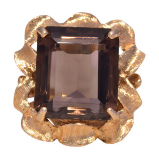 The Radiant Amber: Smoky Quartz Ring in Yellow Gold