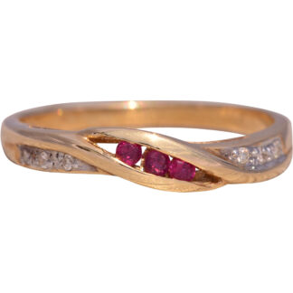 The Ruby Whisper: Ruby and Natural Diamond Ring in Yellow Gold