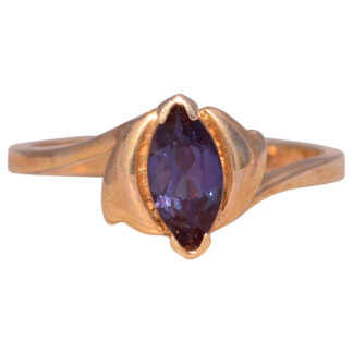 The Alexandrite Enchantment: Lab-Grown Alexandrite Ring in Yellow Gold