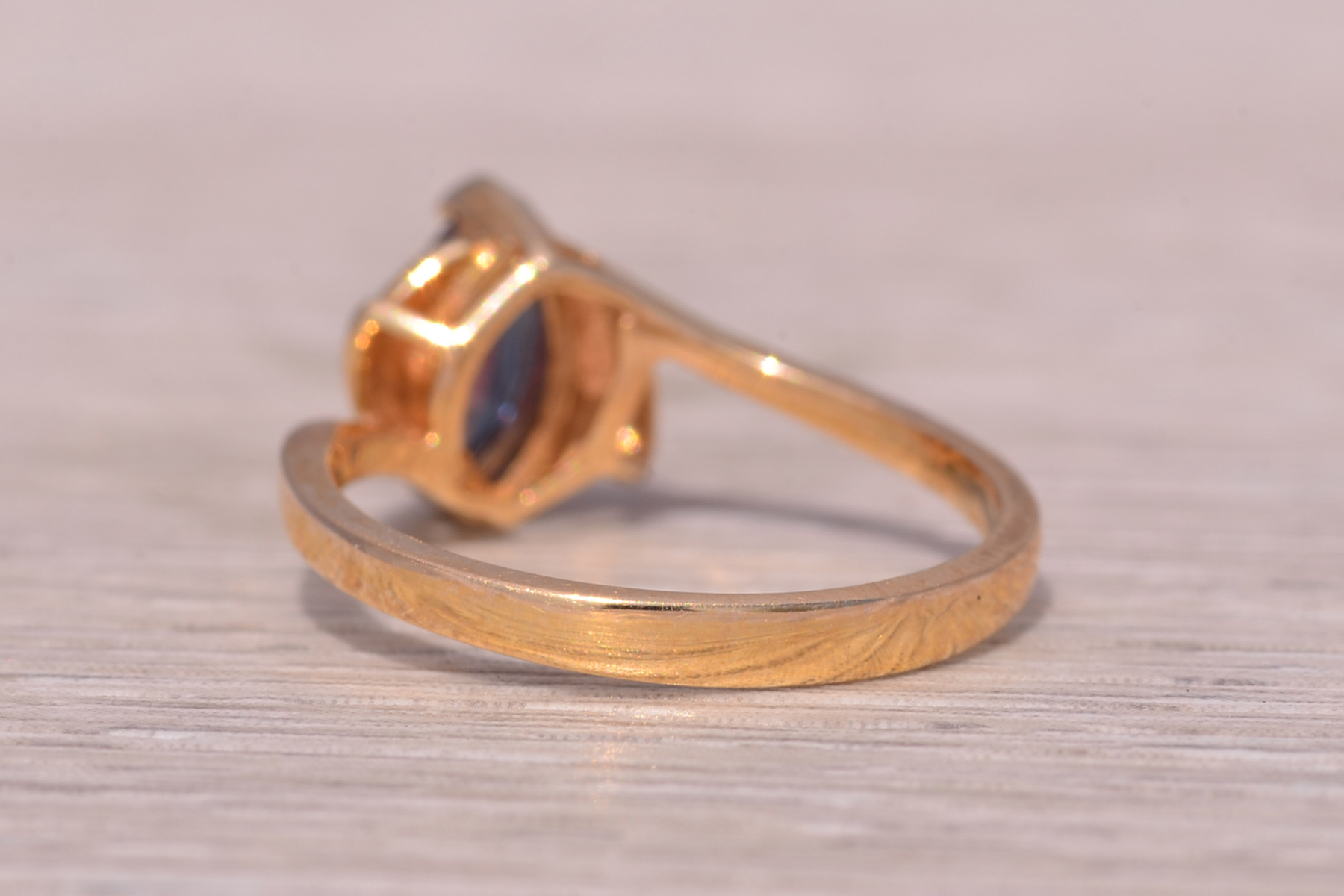 The Alexandrite Enchantment: Lab-Grown Alexandrite Ring in Yellow Gold - Image 4