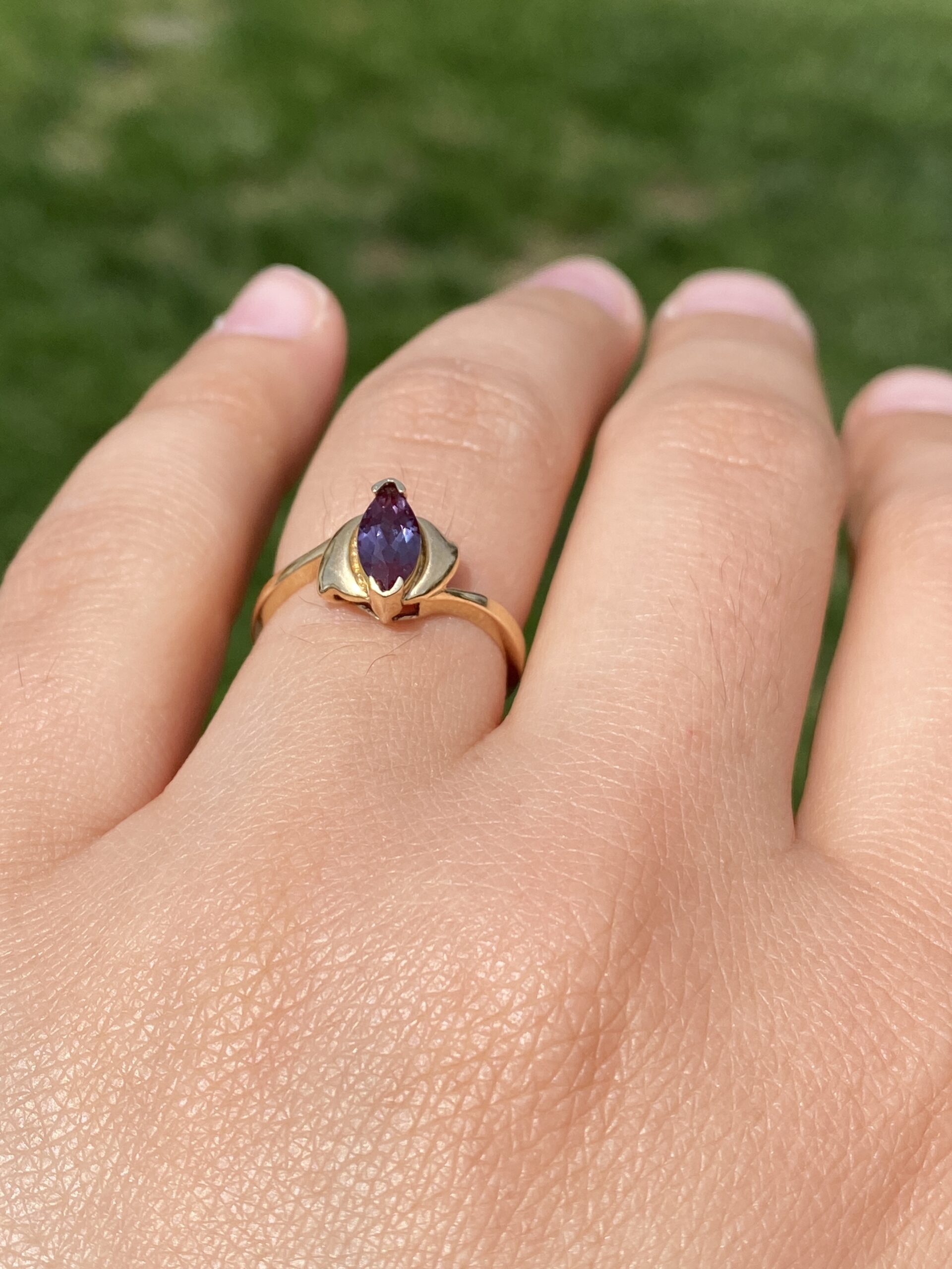 The Alexandrite Enchantment: Lab-Grown Alexandrite Ring in Yellow Gold - Image 10