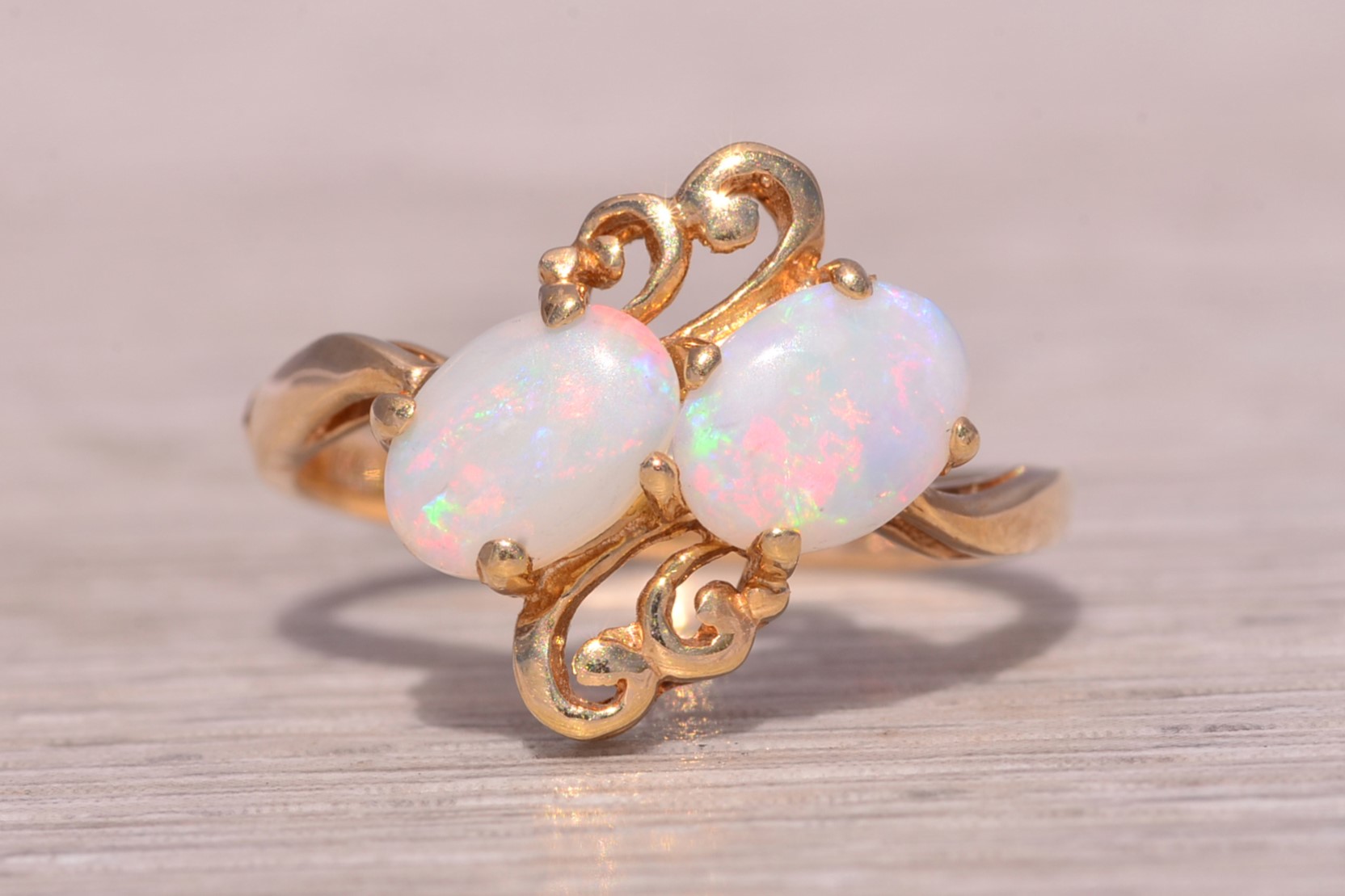 The Thunder: Toi et Moi Opal Ring in Yellow Gold - Image 2