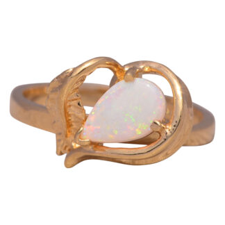 The Australian Elegance: Australian Opal Ring in Yellow Gold