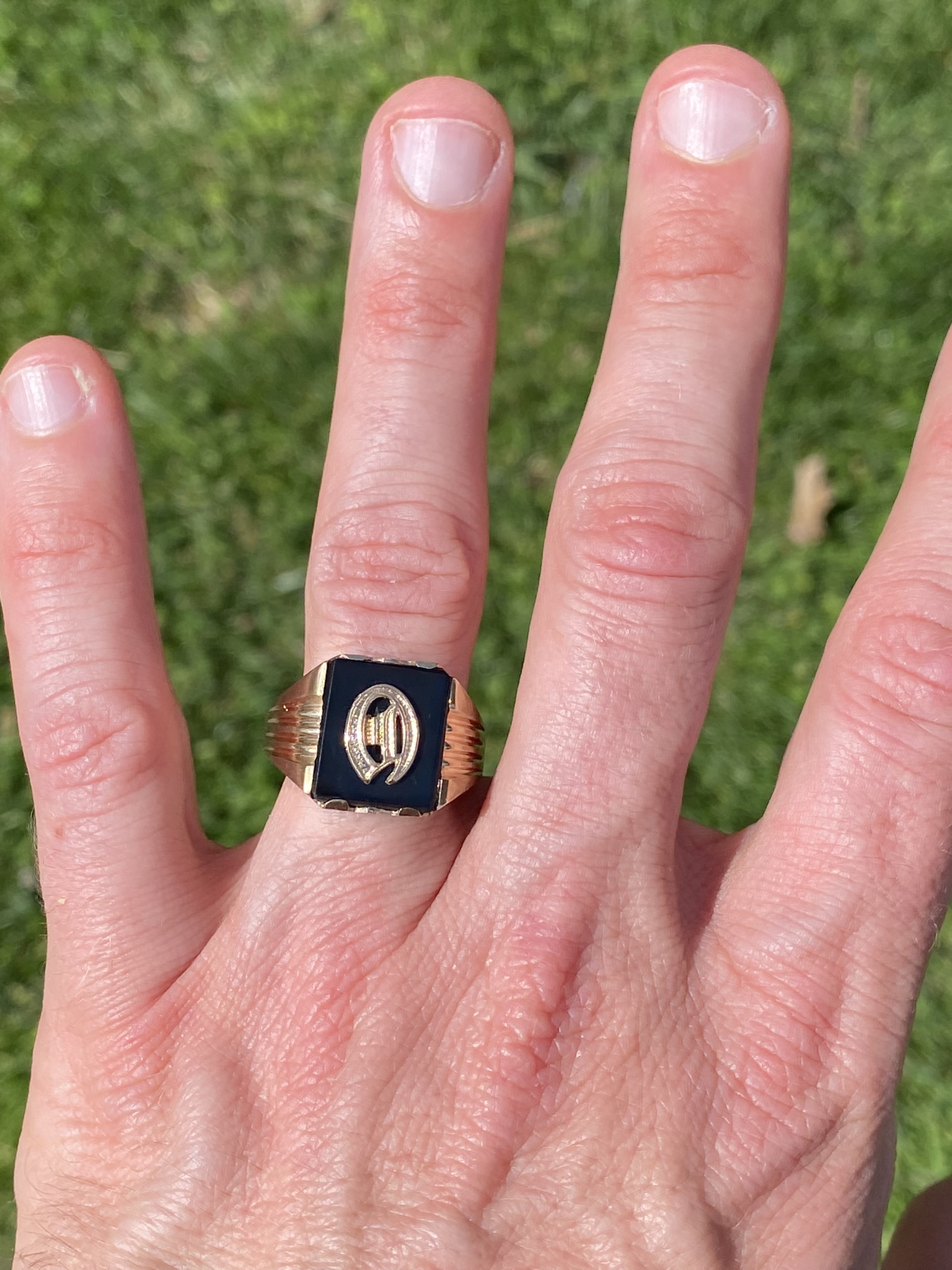The Dati: Vintage Gentleman's Onyx and Carved D Initial Cocktail Ring in Yellow Gold - Image 8