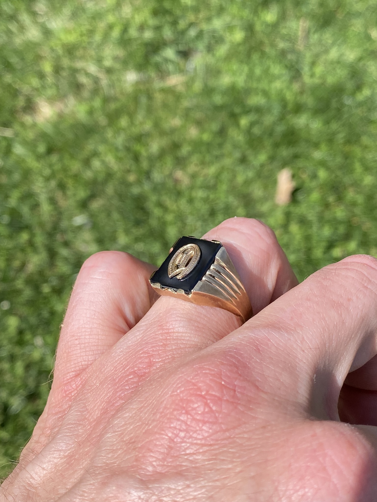 The Dati: Vintage Gentleman's Onyx and Carved D Initial Cocktail Ring in Yellow Gold - Image 10