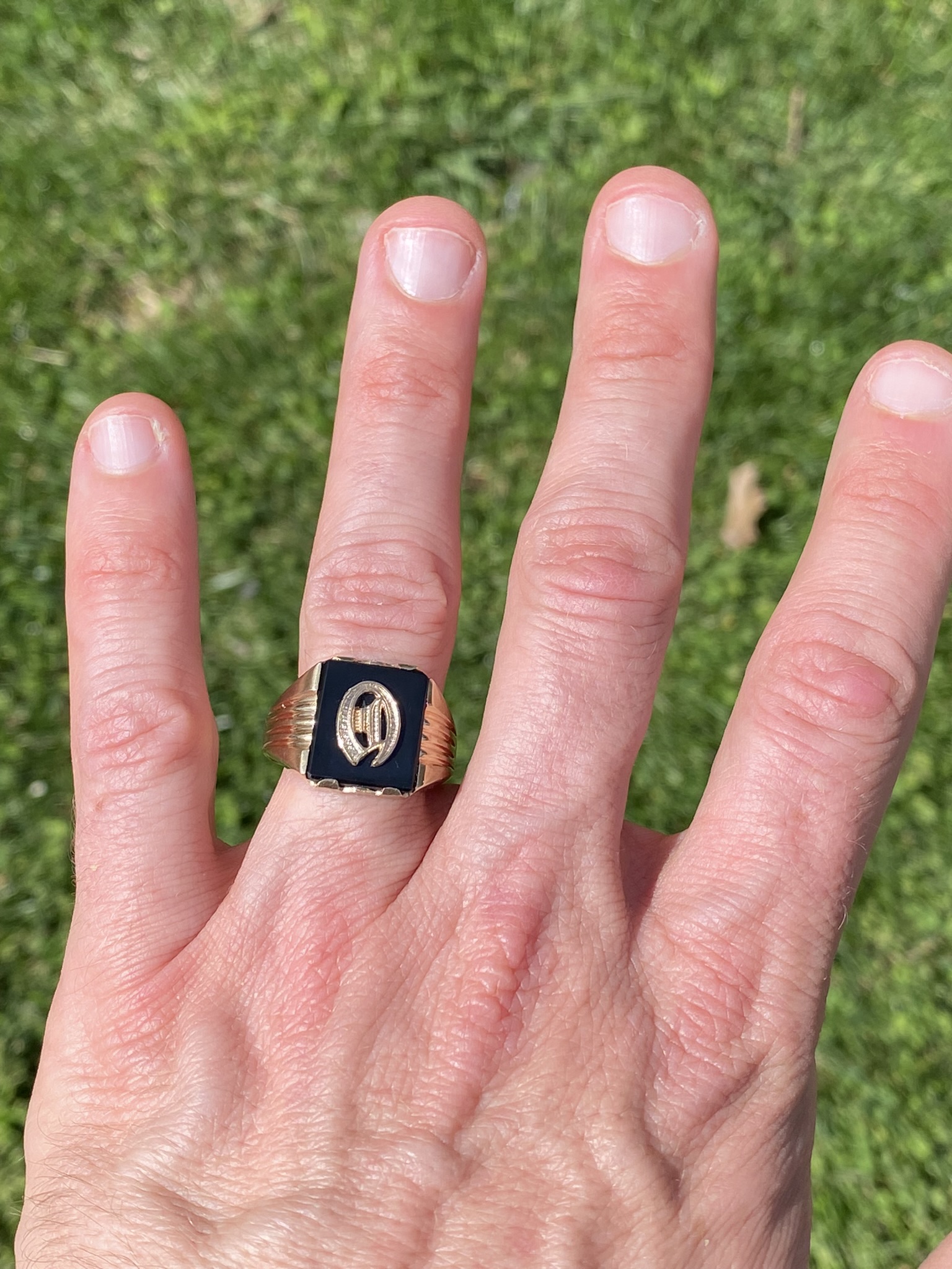 The Dati: Vintage Gentleman's Onyx and Carved D Initial Cocktail Ring in Yellow Gold - Image 11