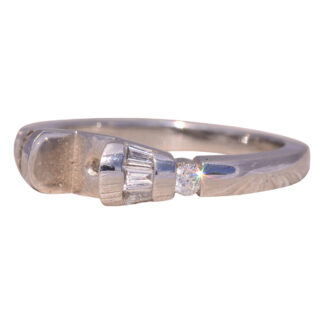 Platinum Mounting with Natural diamonds