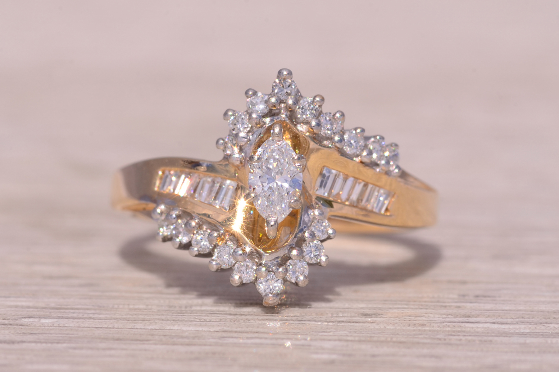 SOLD - The Magicglo Vintage: Magicglo Signed Natural Diamond Ring in Yellow Gold - Image 2