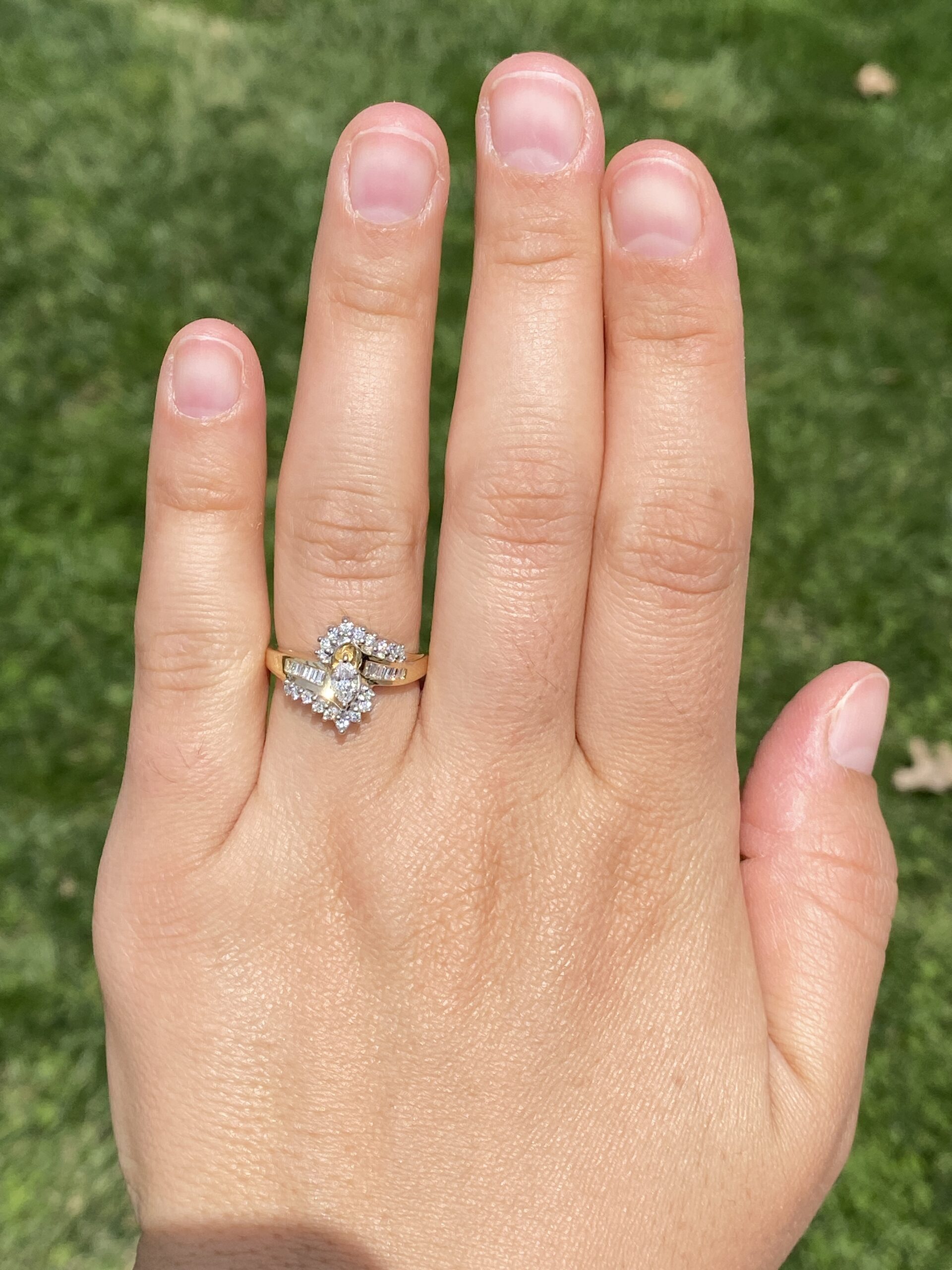 SOLD - The Magicglo Vintage: Magicglo Signed Natural Diamond Ring in Yellow Gold - Image 8